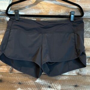 Lululemon  Speed up Tracker  Short